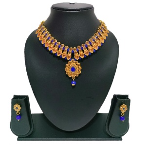 Beautiful Short Necklace with Ear Ring Jewelry Set in Blue