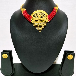 Red Beads Stylish Locket Choker Set Imitation Wear